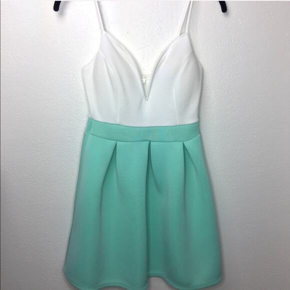 Miin Colorblock Sweetheart Scuba Dress Size Small - Picture 1 of 6